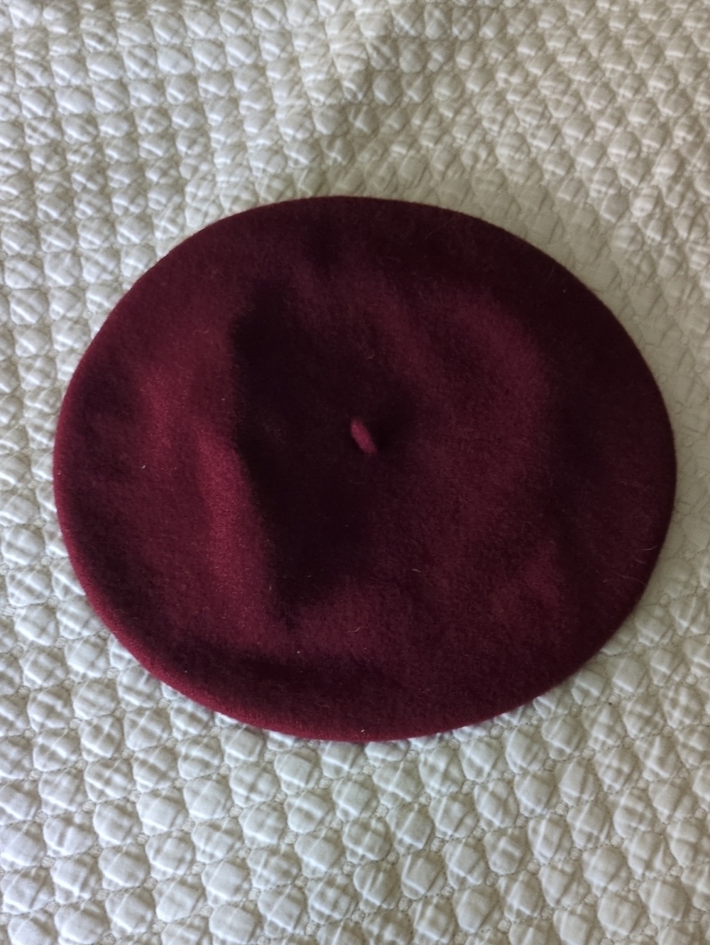 Women’s Classic Wool Beret in Deep Wine